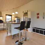 Дом отдыха Three-bedroom In Vinderup
