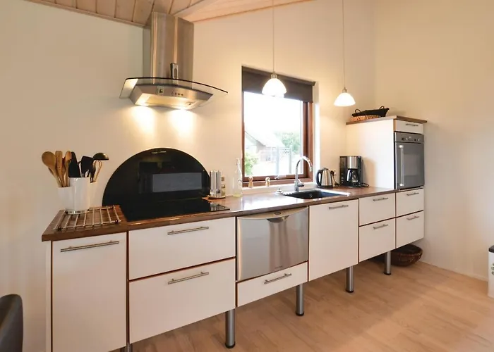 Three-bedroom In * Vinderup