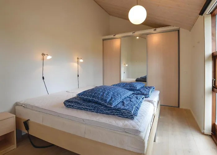 Hébergement de vacances Three-bedroom In